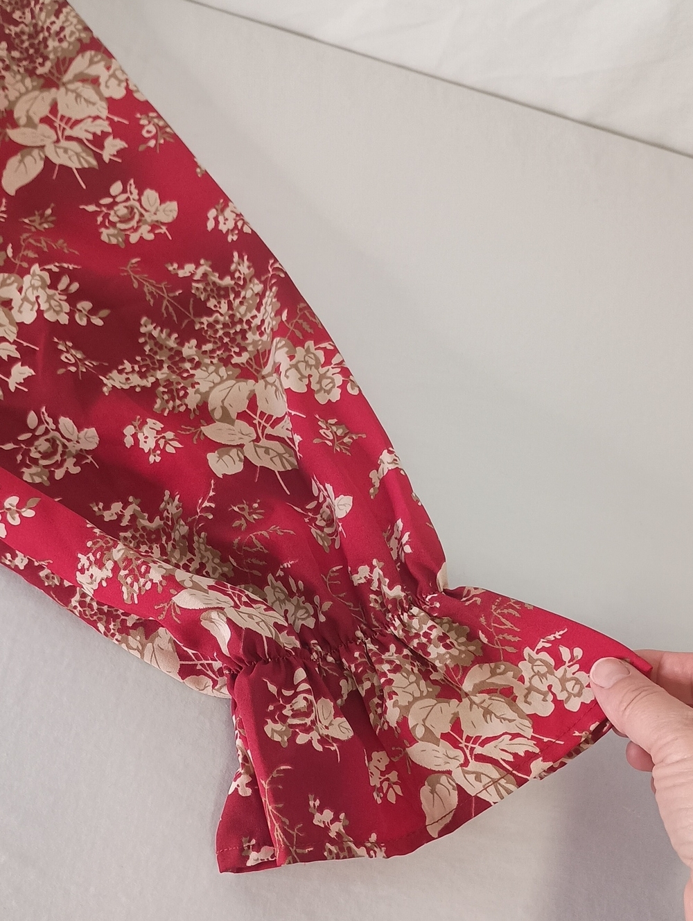 Women's Size 1X Floral Print Blouse Red  Fall Autumn - Picture 8 of 8